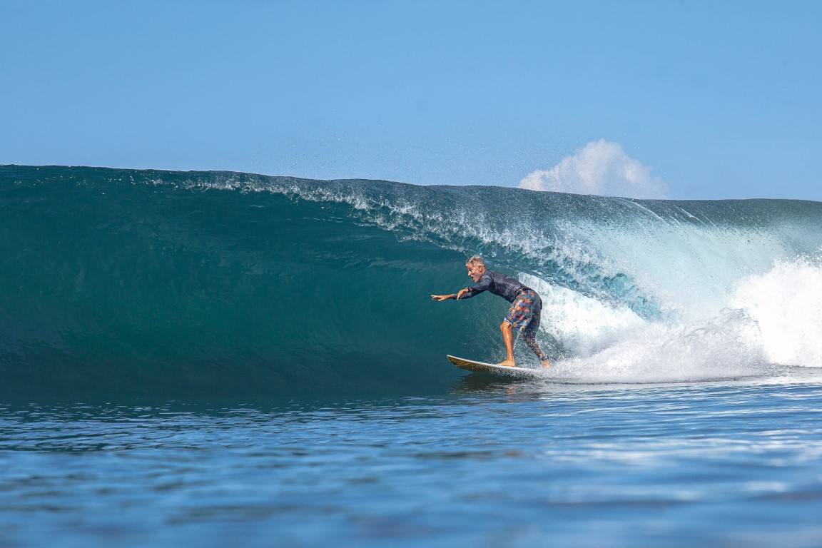 Estreando nas telas - Outras OndasSURFBAHIA, O Portal do Surf Baiano