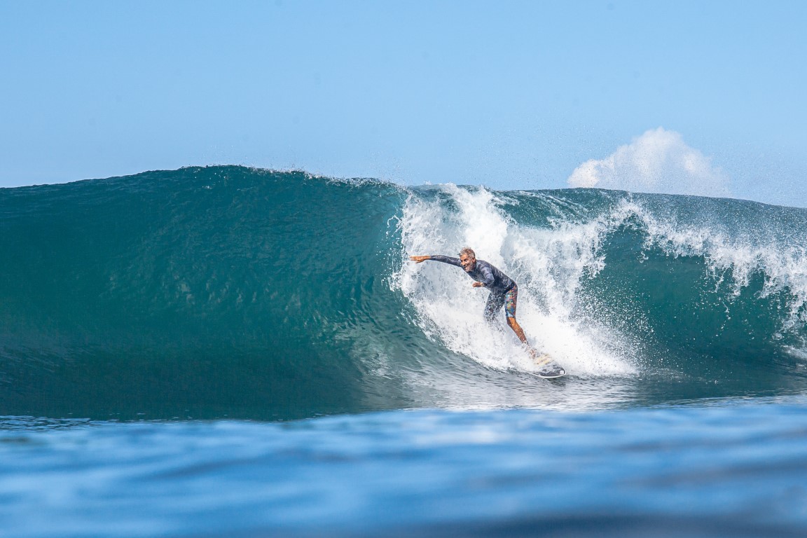 Estreando nas telas - Outras OndasSURFBAHIA, O Portal do Surf Baiano