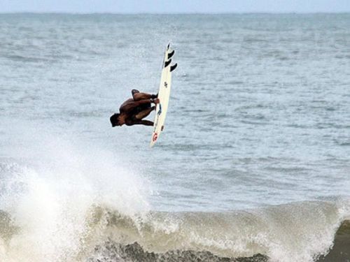 Estreando nas telas - Outras OndasSURFBAHIA, O Portal do Surf Baiano